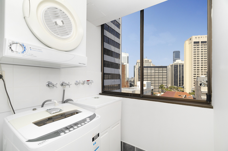 2-Bedroom-Apartment-Balcony-Laundry-701